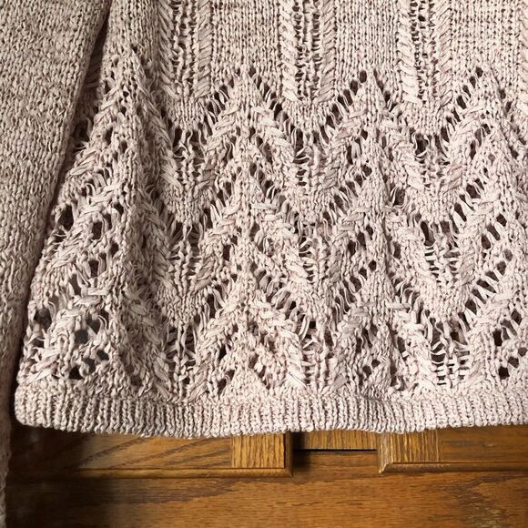 BCBGMAXAZRIA Romantic Crochet Open-Knit Crew Neck Pullover Sweater Pink - XS - Picture 5 of 12